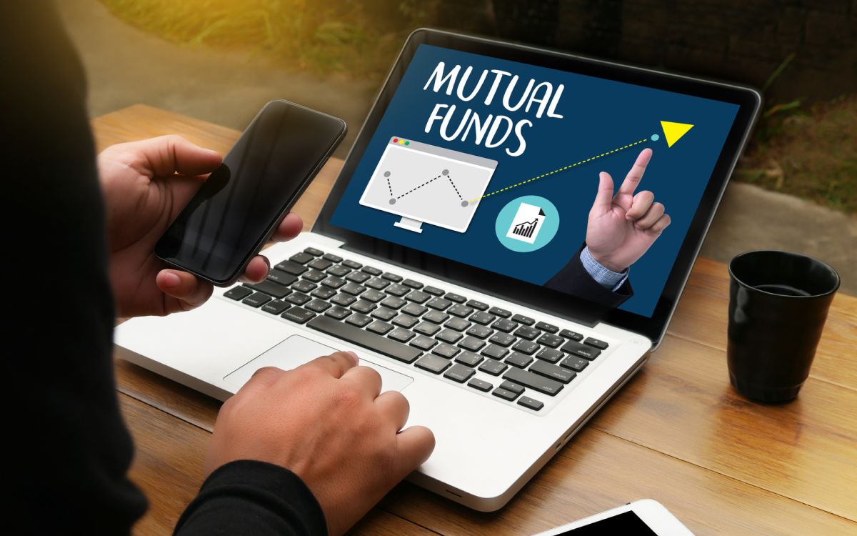 How Mutual Funds Work – Types, Returns, and Risks Involved