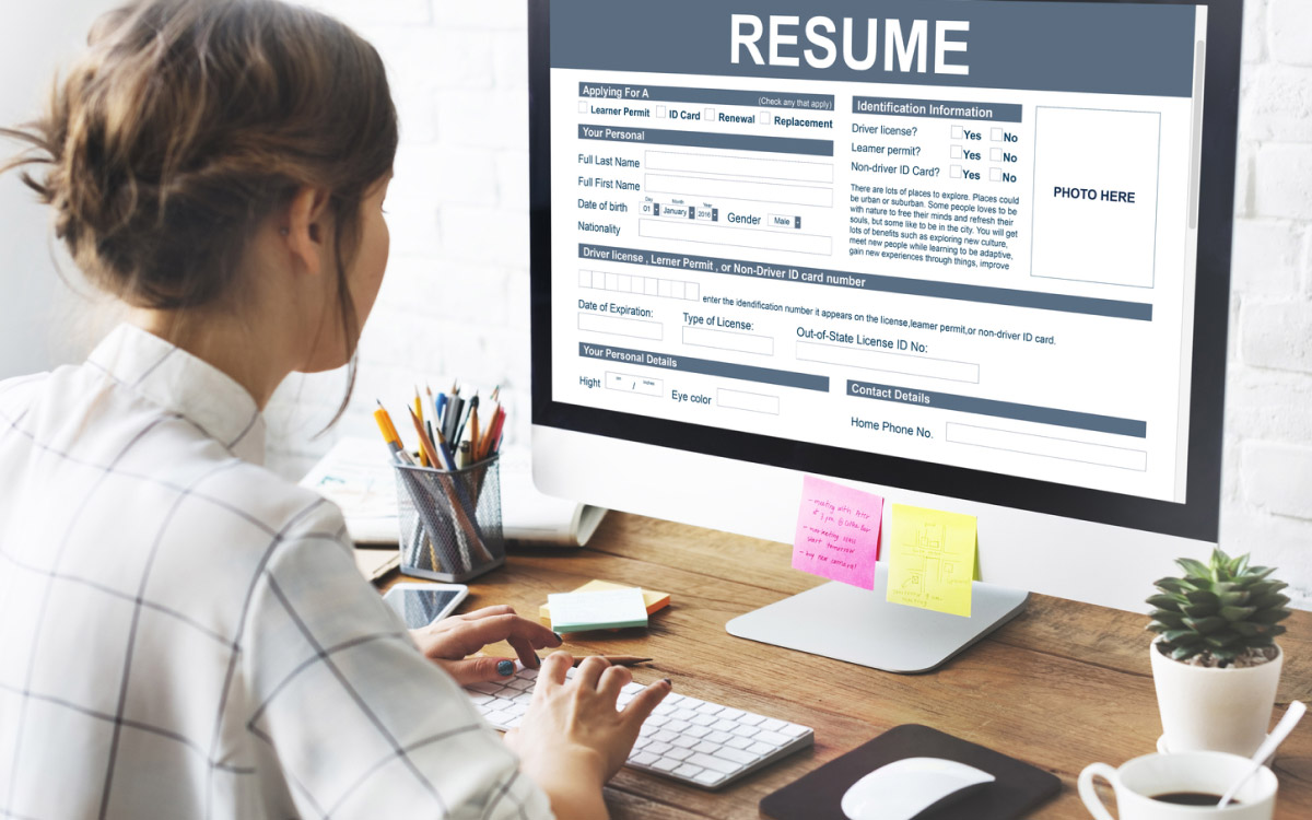 8 Ways Extra-Curricular Activities Shape Your Career Path