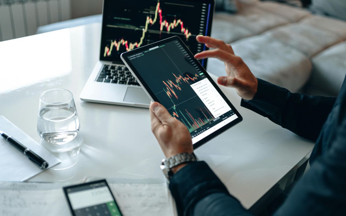 What Is Capital Market Trading? Stocks, Bonds and Forex Explained